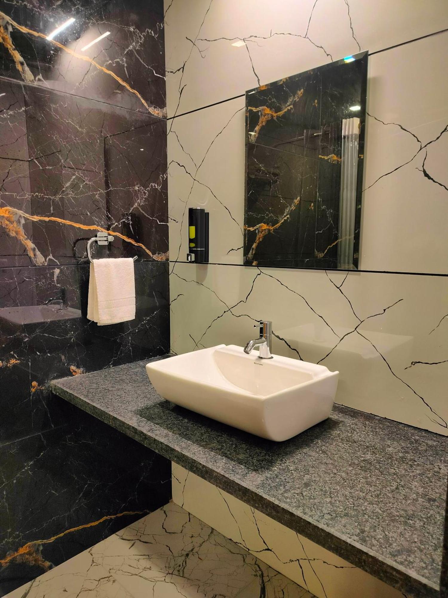 Onella Regency Hotel Panchgani Luaran gambar